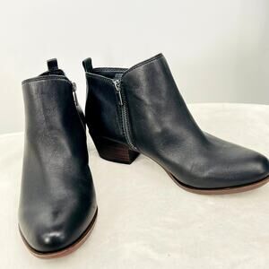 NWOB LUCKY BRAND Black Leather Ankle Boots 9.5 Wide Width Office Western